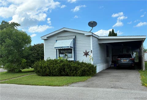 Photo of 6035 179 S S TRANSIT-179 BROOKSIDE AVE Road #179, Lockport Town, NY 14094 (MLS # B1704786)