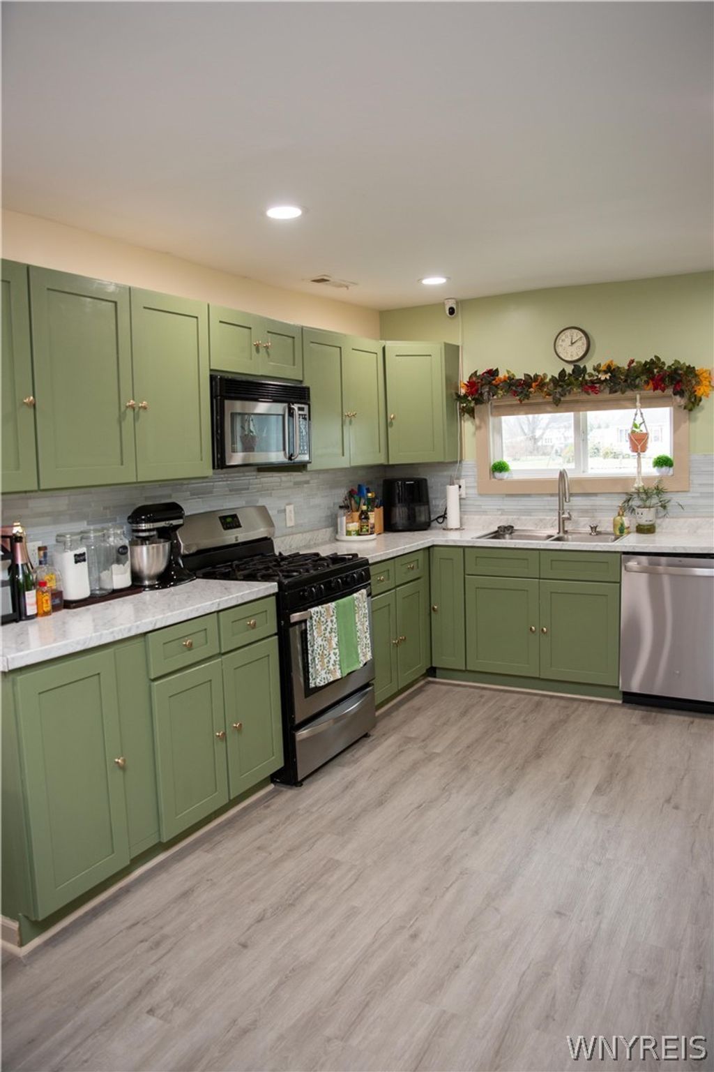 Photo of 2704 Riverton Avenue, Hamburg, NY 14075 (MLS # B1667006)