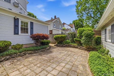 Tiny photo for 825 James Avenue, Niagara Falls, NY 14305 (MLS # B1689374)