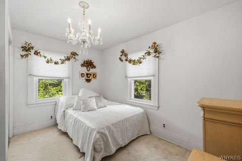 Tiny photo for 825 James Avenue, Niagara Falls, NY 14305 (MLS # B1689374)