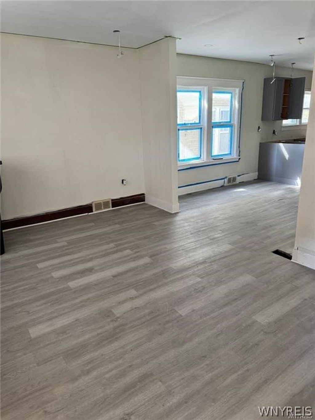 Photo of 1540 Whitney Avenue, Niagara Falls, NY 14301 (MLS # B1666983)