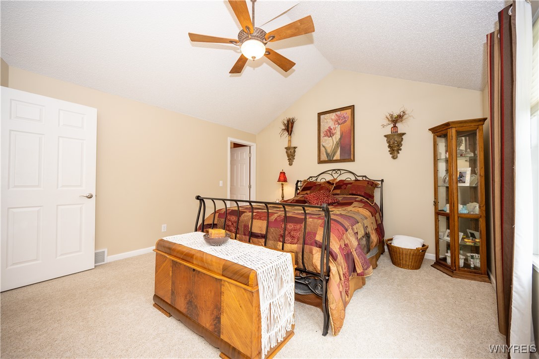 11686 Parkwood Drive, Alden, New York image 16