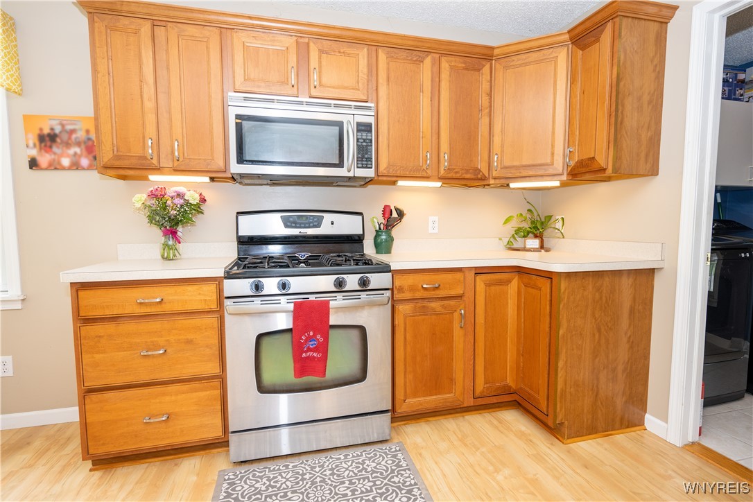 11686 Parkwood Drive, Alden, New York image 12
