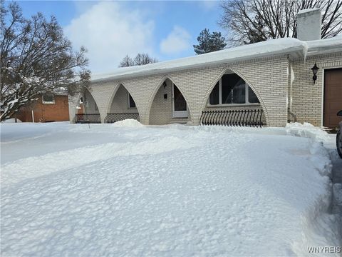 Photo of 120 Autumnvale Dr, Lockport City, NY 14094 (MLS # B1660898)