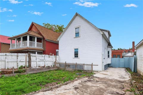 Tiny photo for 102 Wende Street, Buffalo, NY 14211 (MLS # B1709194)