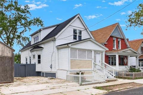 Photo of 102 Wende Street, Buffalo, NY 14211 (MLS # B1709194)