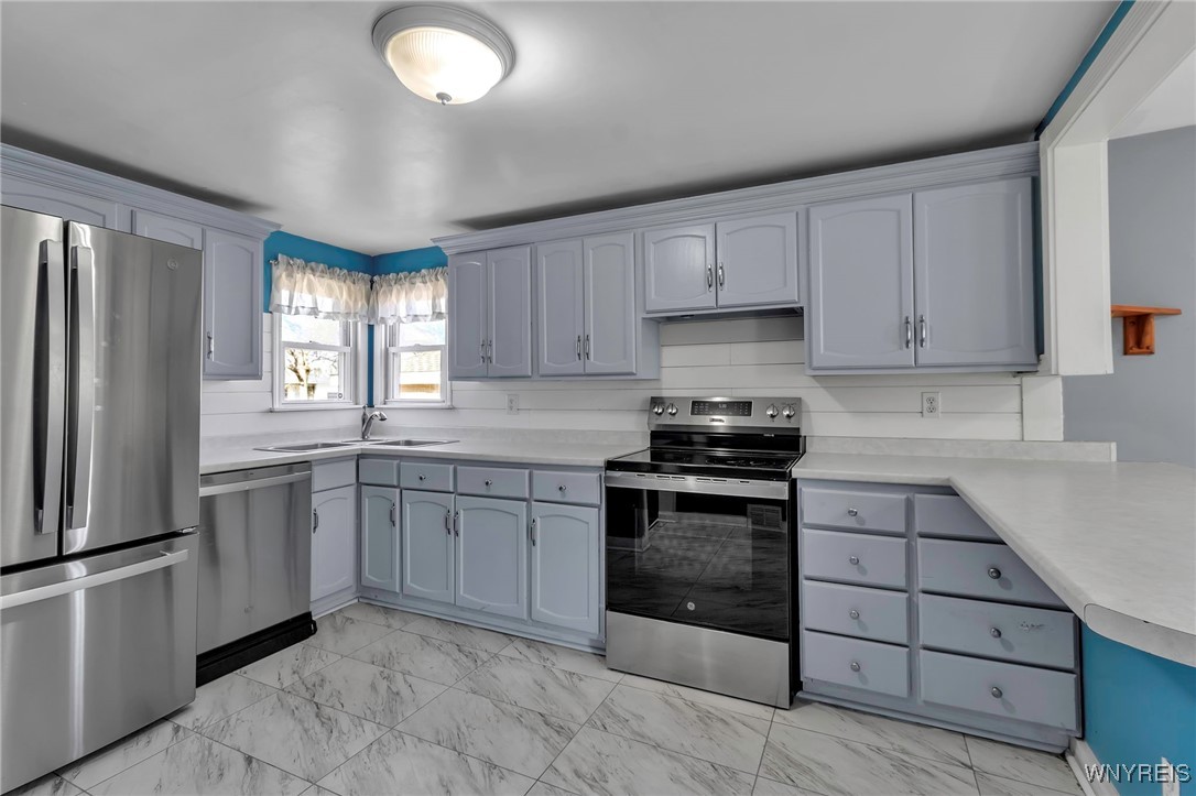 9304 Cayuga Drive, Niagara Falls, New York image 35