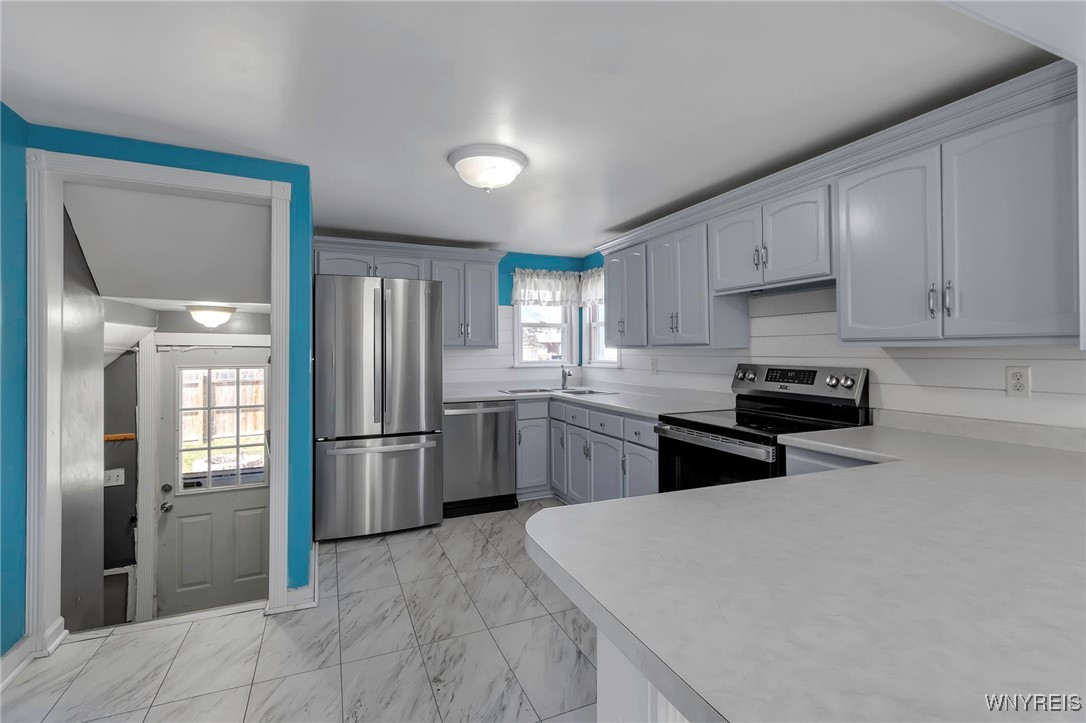 9304 Cayuga Drive, Niagara Falls, New York image 34
