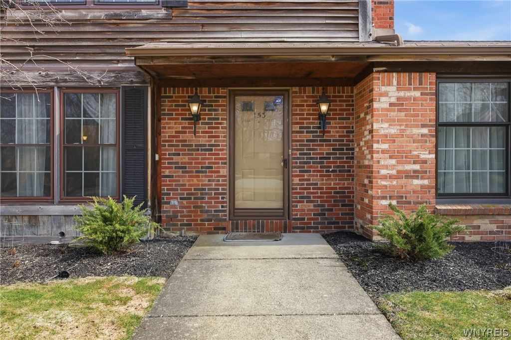 Photo of 153 Cimarand Drive, Amherst, NY 14221 (MLS # B1665010)