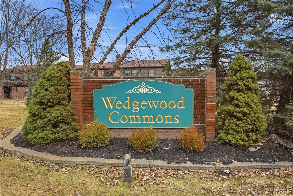 Photo of 153 Cimarand Drive, Amherst, NY 14221 (MLS # B1665010)