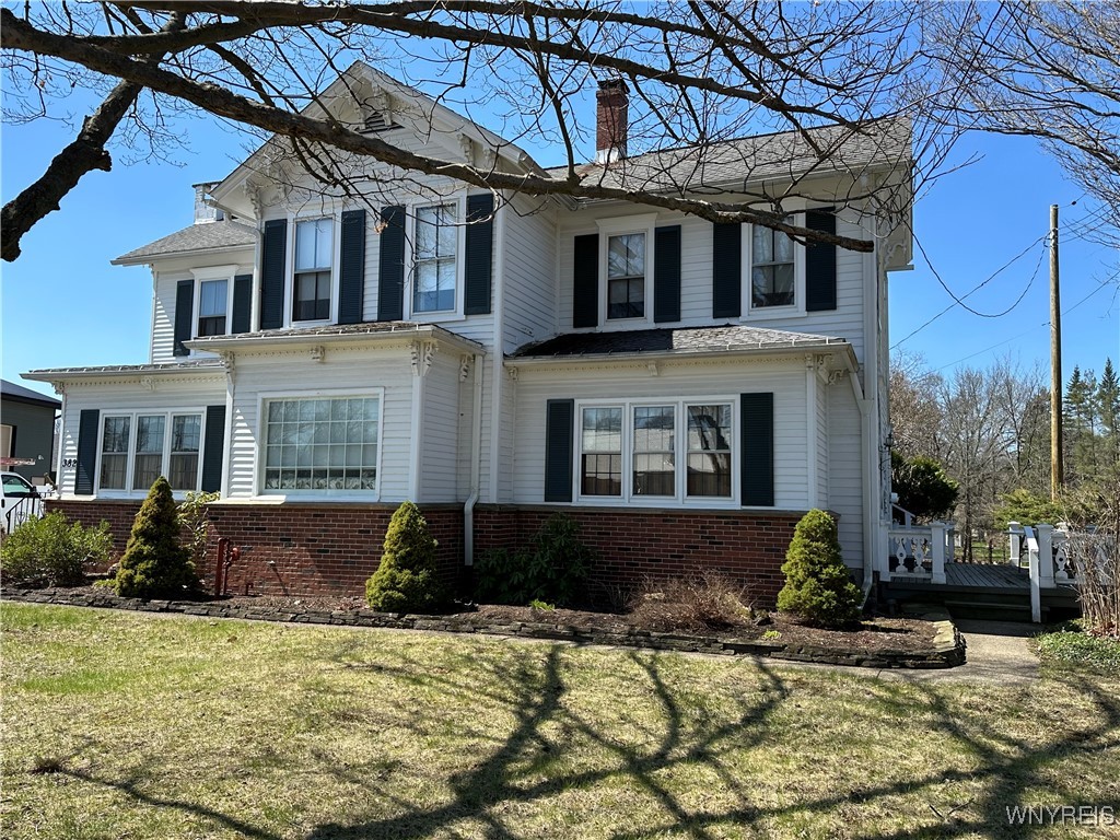 382 Pleasant Avenue, Hamburg, New York image 2