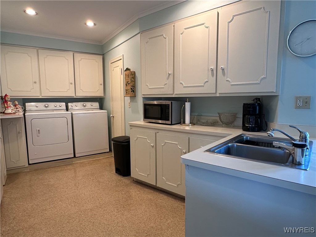 382 Pleasant Avenue, Hamburg, New York image 13