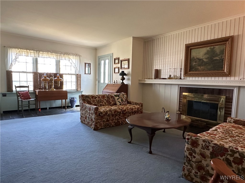 382 Pleasant Avenue, Hamburg, New York image 3