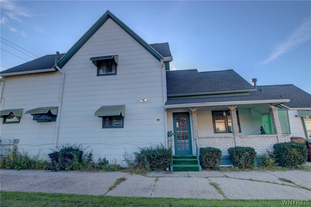 16 Gates Street