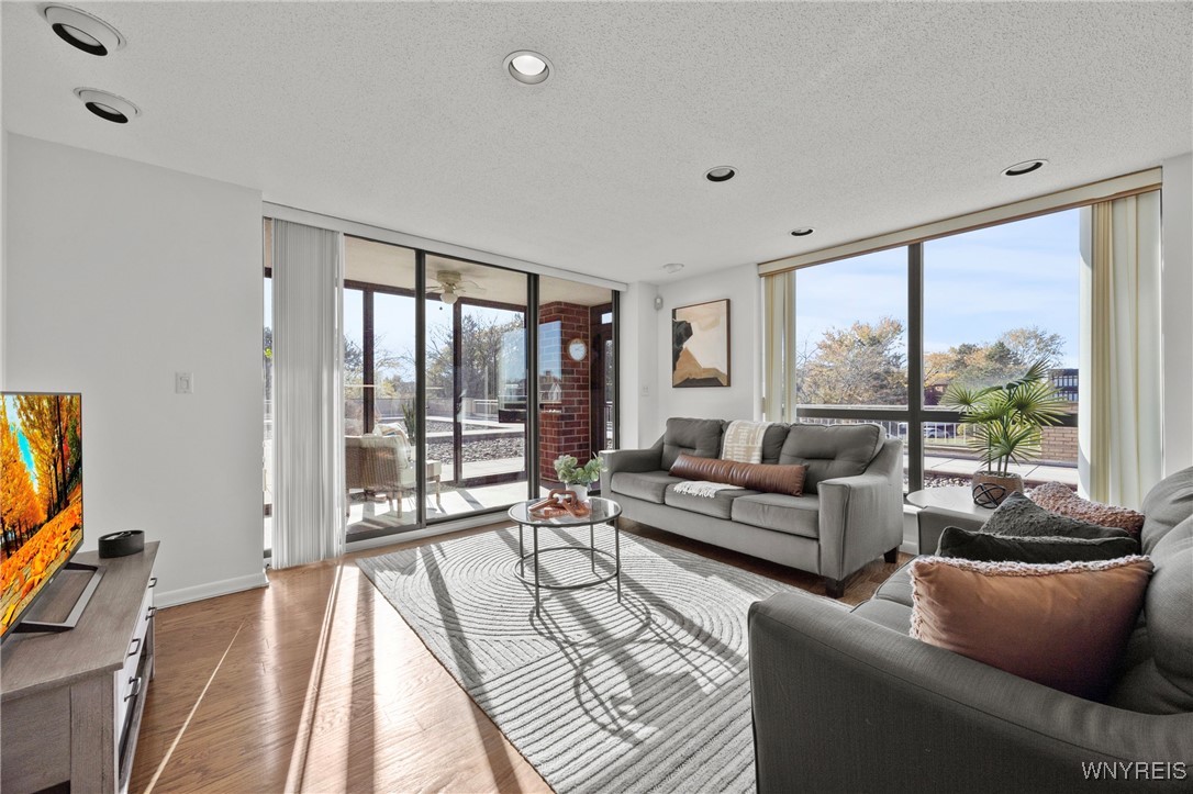 201 Admirals Walk Circle 201