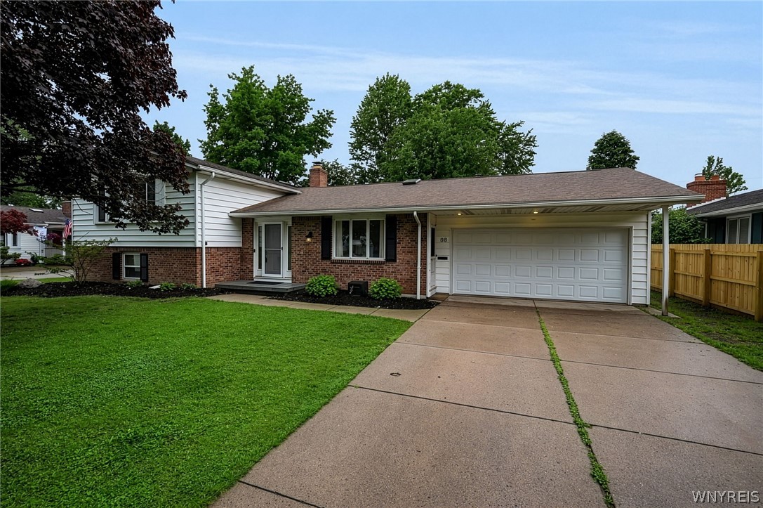 38 Sandhurst Lane