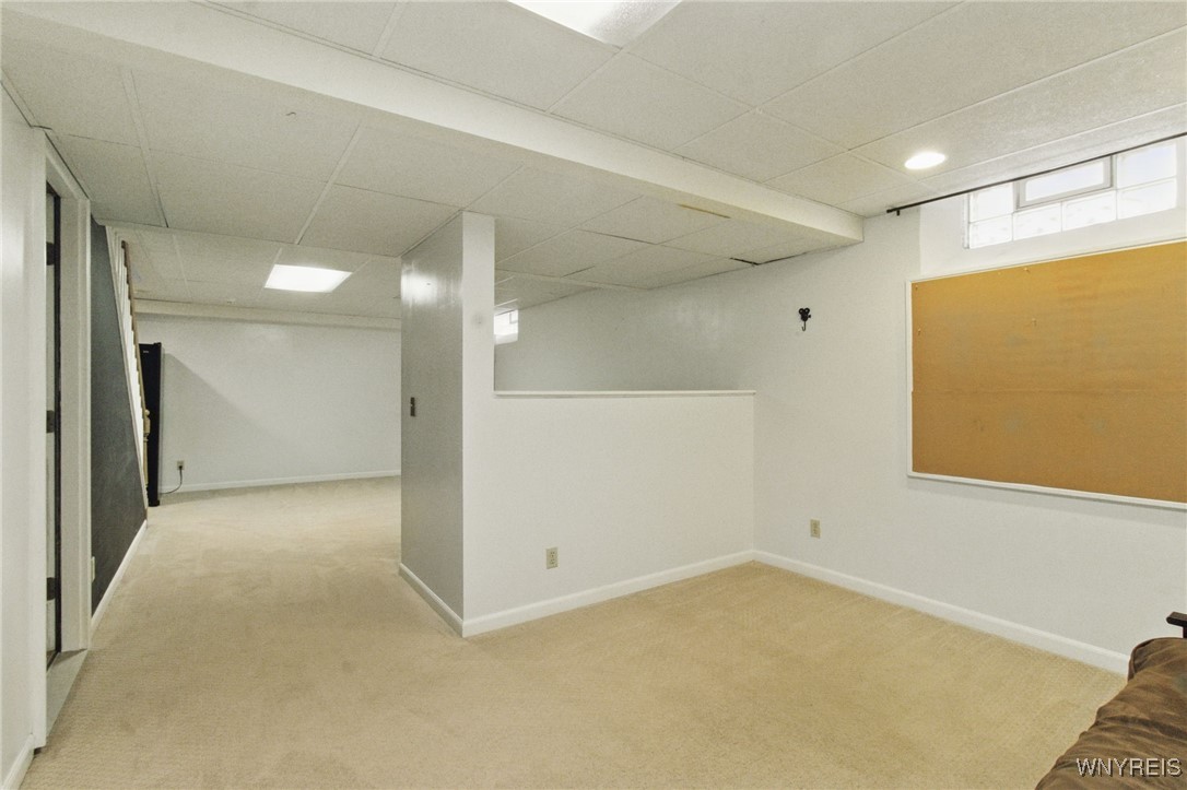 8590 Greenway Ct Ct, Clarence, New York image 40