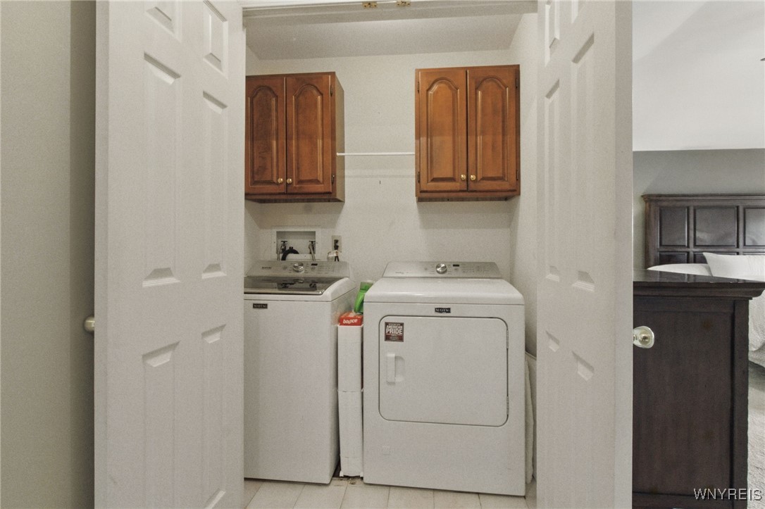 8590 Greenway Ct Ct, Clarence, New York image 36