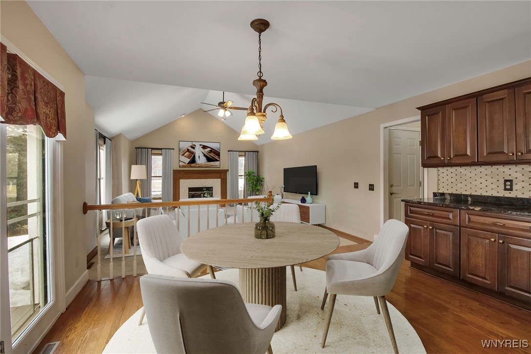 8590 Greenway Ct Ct, Clarence, New York image 19