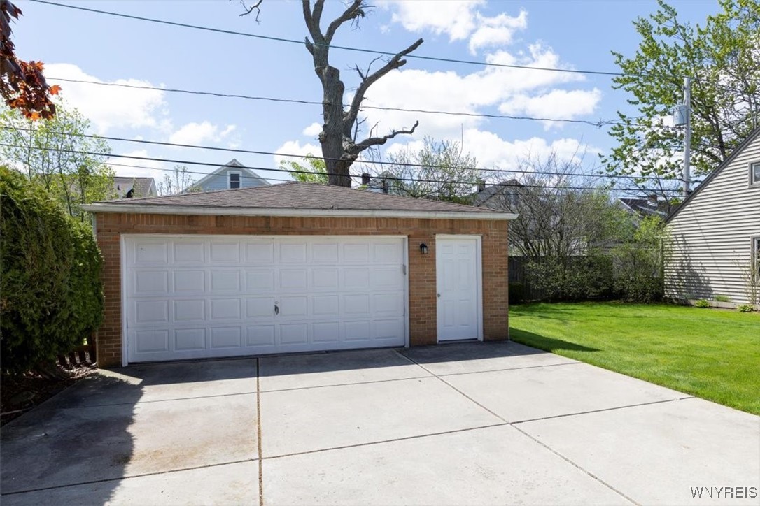 205 Deerhurst Park Boulevard, Tonawanda, New York image 28