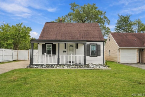 Photo of 61 Spruce Road, Amherst, NY 14226 (MLS # B1715620)