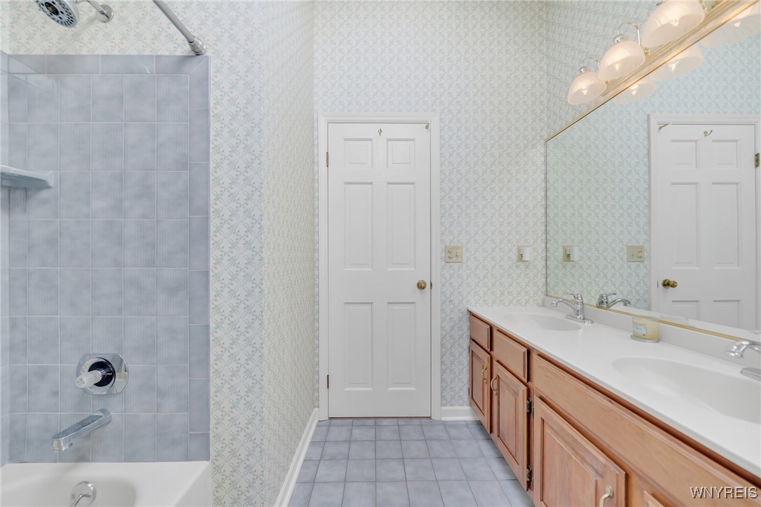 108 Middlebury Road, Orchard Park, New York image 34