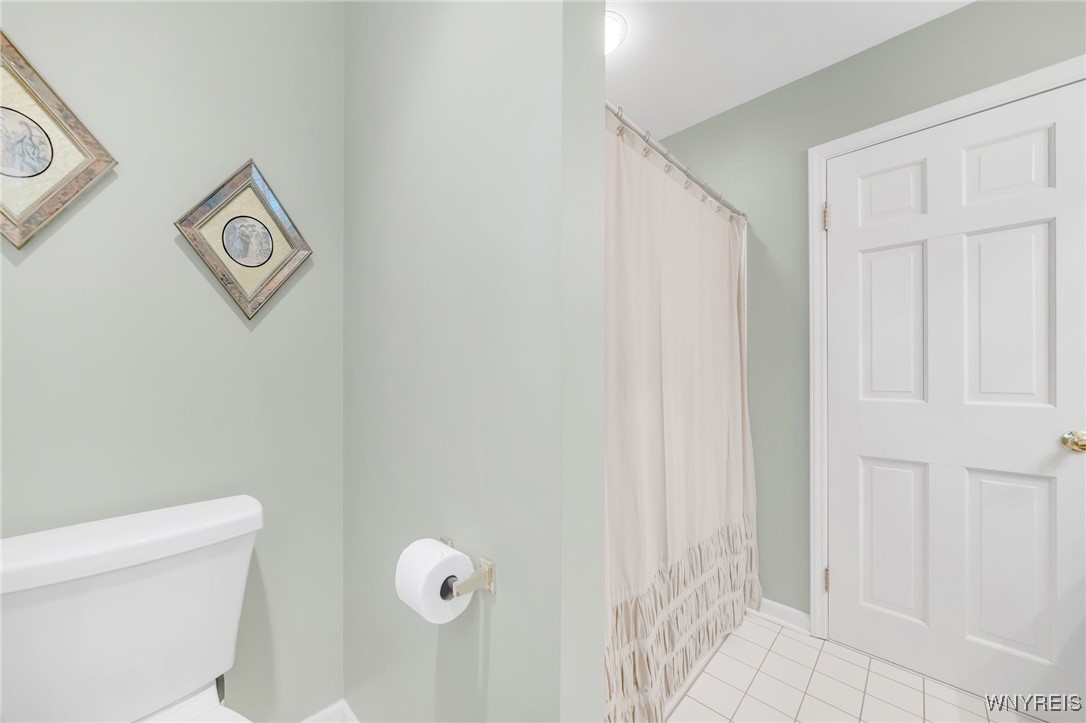 108 Middlebury Road, Orchard Park, New York image 20