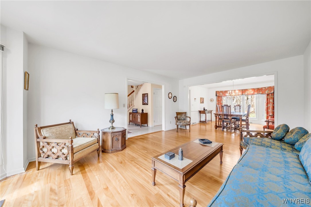 108 Middlebury Road, Orchard Park, New York image 12