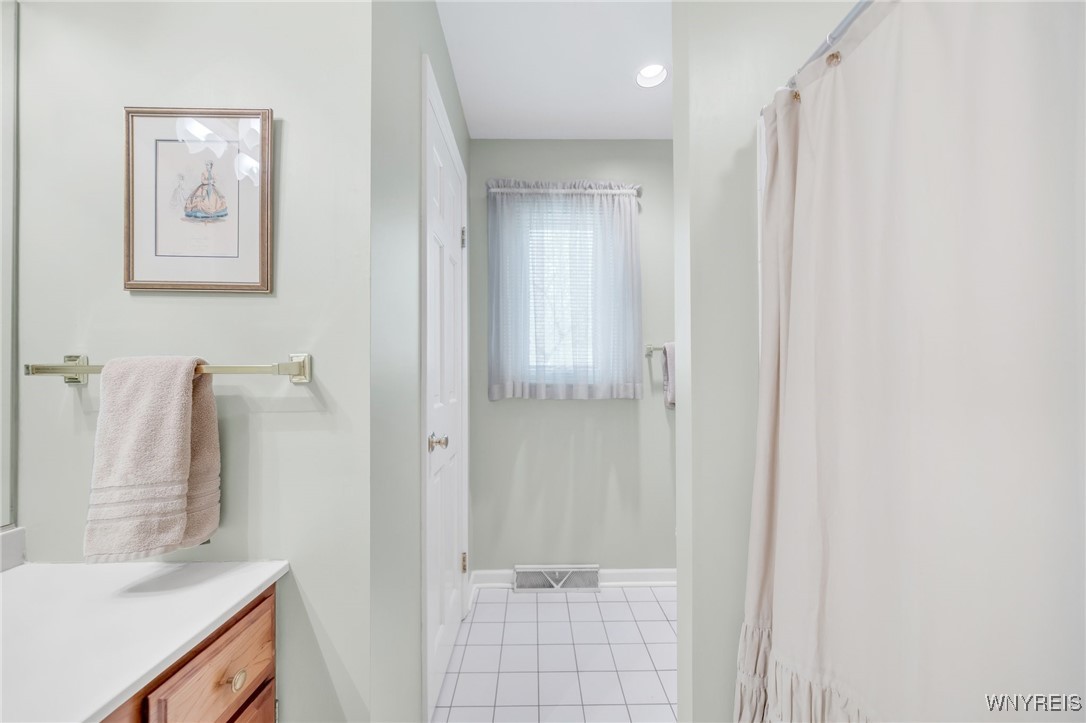 108 Middlebury Road, Orchard Park, New York image 21