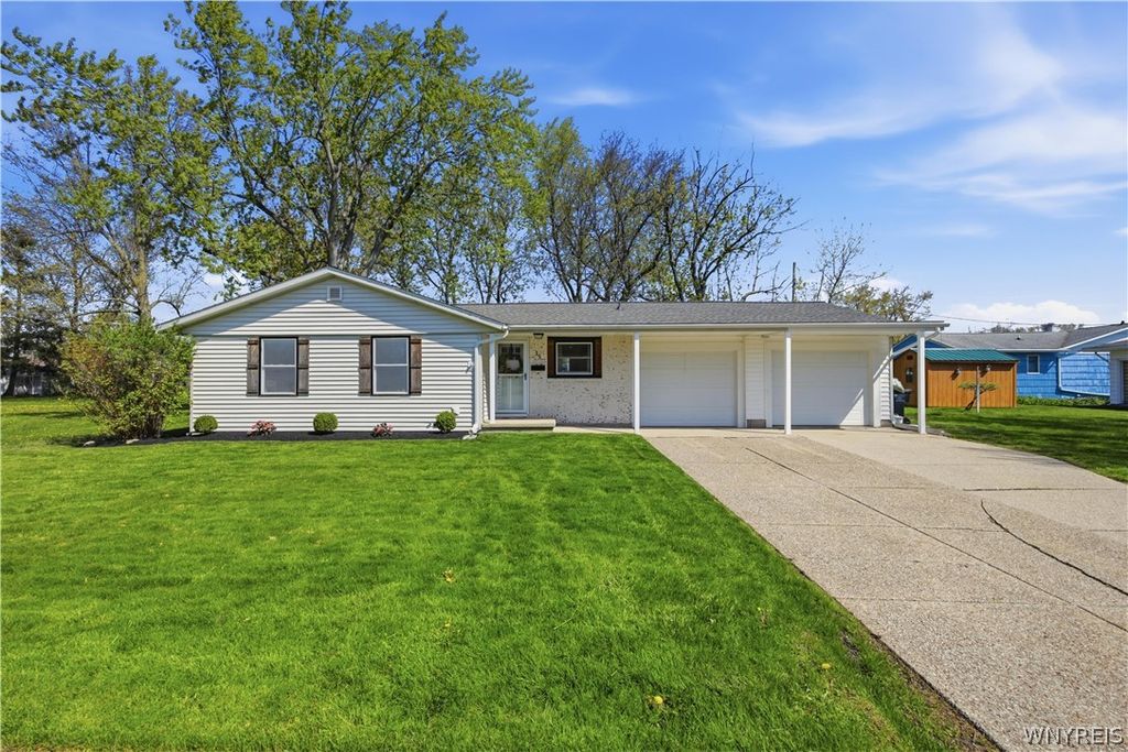 Photo of 15 Green Court, Tonawanda, NY 14150 (MLS # B1679249)