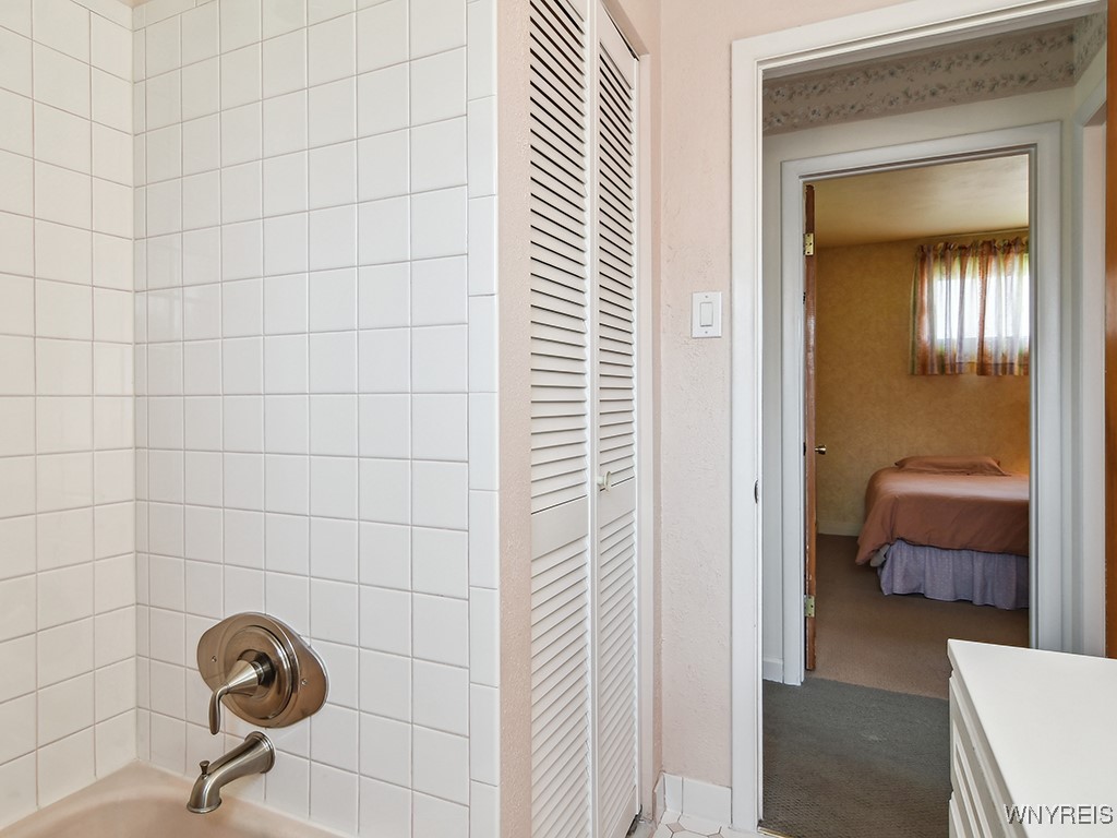 136 Cheryl Lane, Cheektowaga, New York image 23