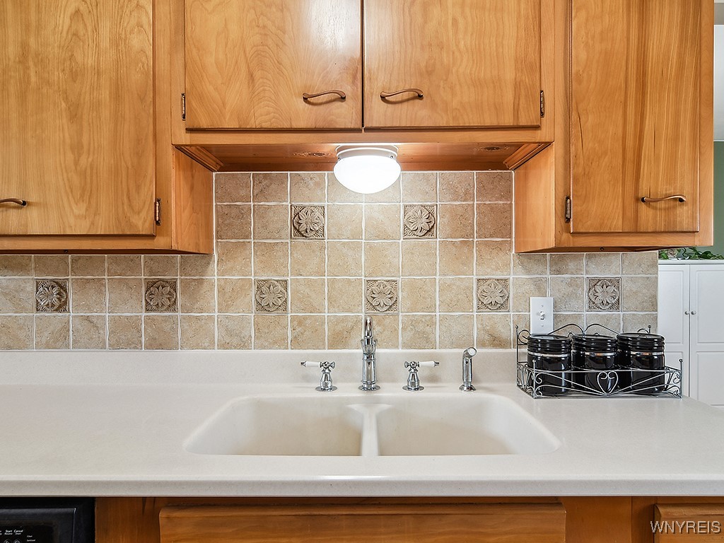 136 Cheryl Lane, Cheektowaga, New York image 12