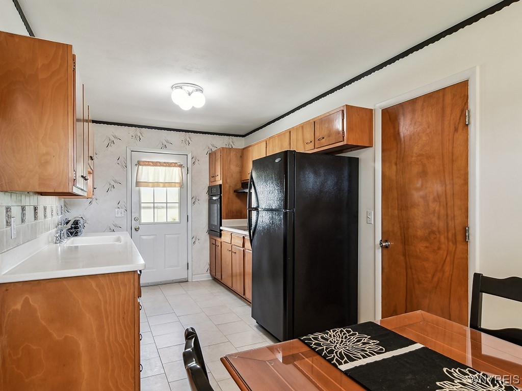 136 Cheryl Lane, Cheektowaga, New York image 9