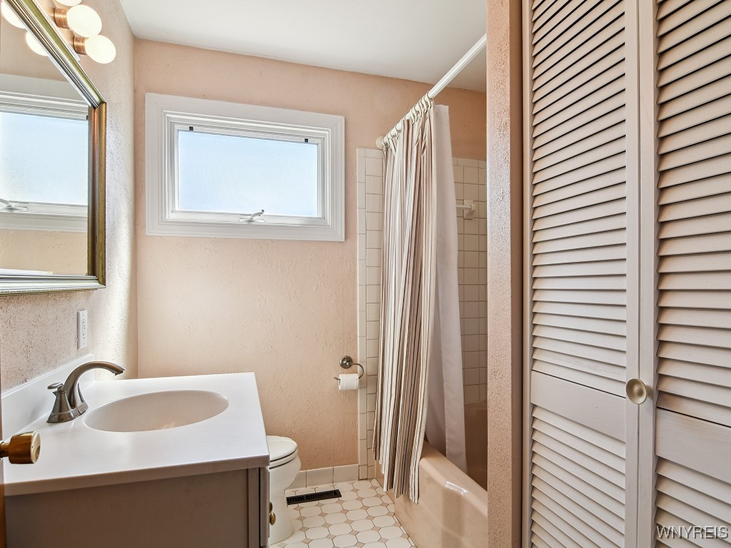 136 Cheryl Lane, Cheektowaga, New York image 22
