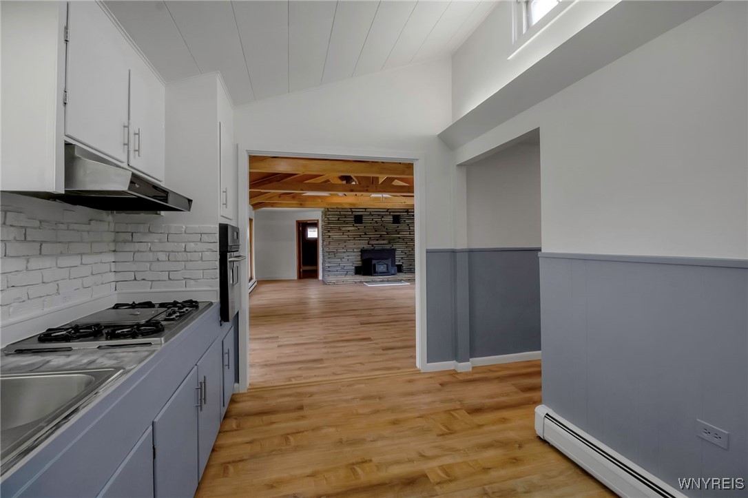 Porter, New York 14174, United States, 3 Bedrooms Bedrooms, ,2 BathroomsBathrooms,Residential,Pending,117222