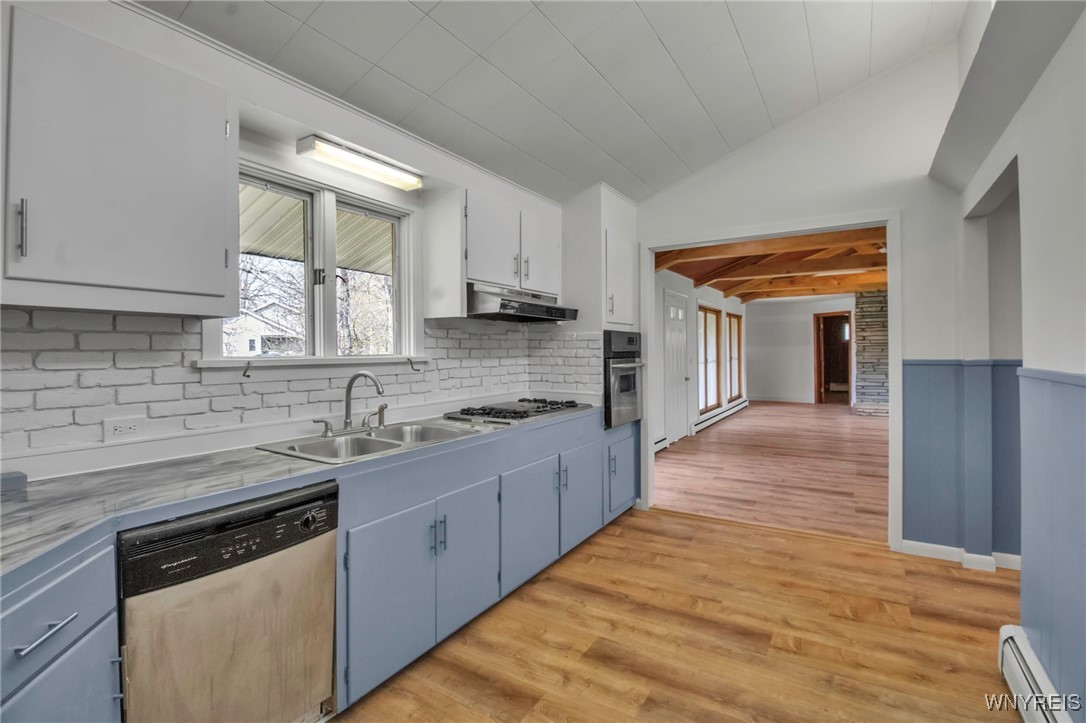 Porter, New York 14174, United States, 3 Bedrooms Bedrooms, ,2 BathroomsBathrooms,Residential,Pending,117222