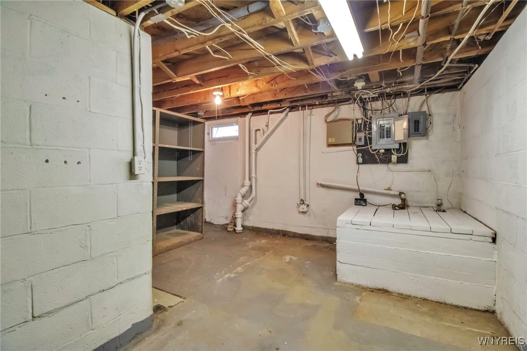 Porter, New York 14174, United States, 3 Bedrooms Bedrooms, ,2 BathroomsBathrooms,Residential,Pending,117222