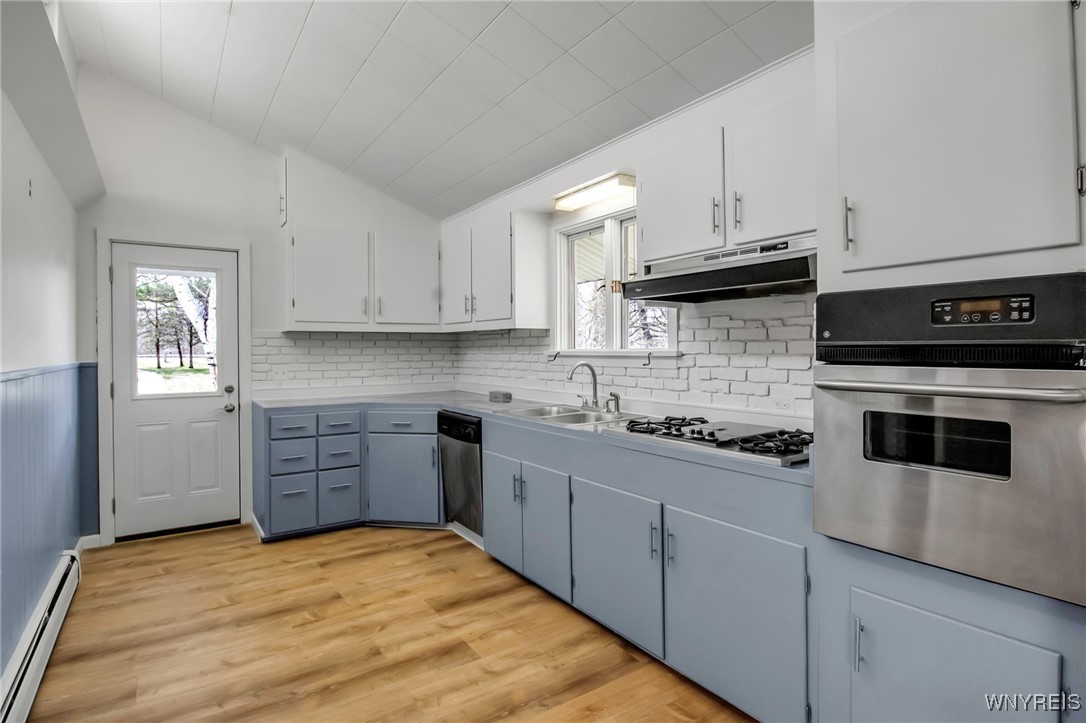 Porter, New York 14174, United States, 3 Bedrooms Bedrooms, ,2 BathroomsBathrooms,Residential,Pending,117222