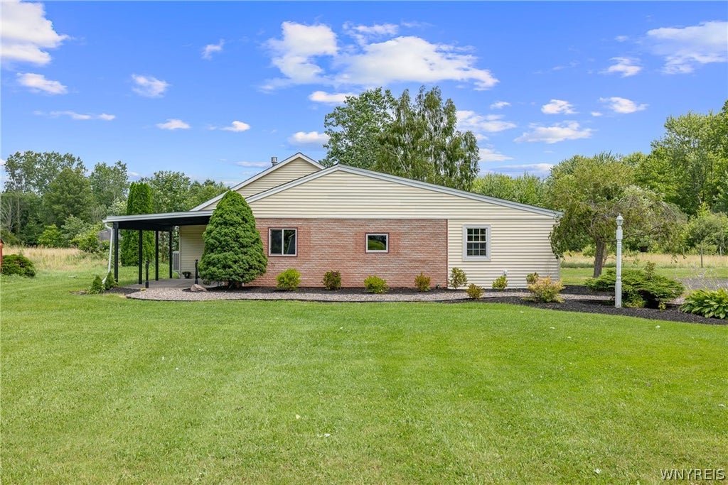 Photo of 3069 Coomer Road, Newfane, NY 14108 (MLS # B1701178)