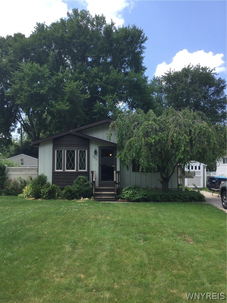 Photo 1 of 1 — 3542 Warner Drive, Grand Island, NY 14072