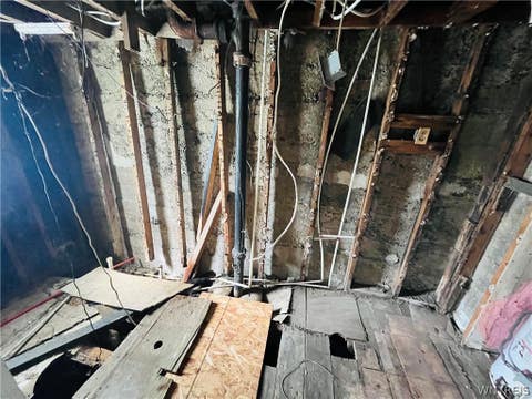Tiny photo for 25 N Central Avenue #E, Buffalo, NY 14212 (MLS # B1669781)