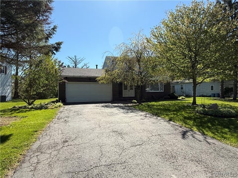 Homes For Sale - 4669 W Park Drive<br/> Niagara County, Lewiston, NY 14092