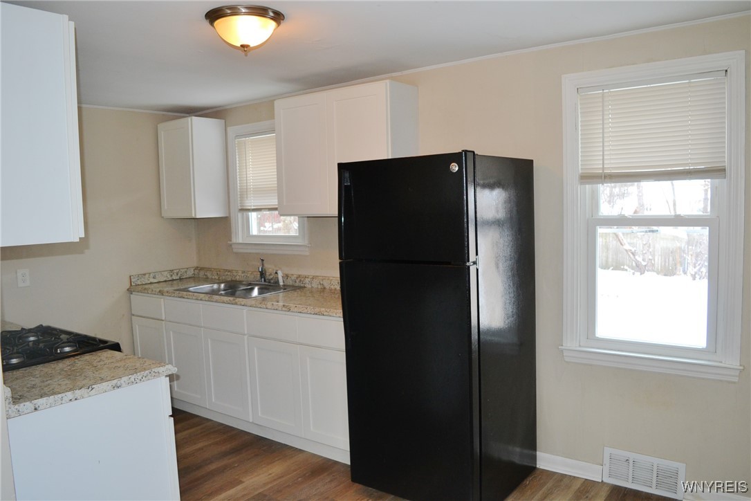 2285 Pleasant Avenue, Hamburg, New York image 5