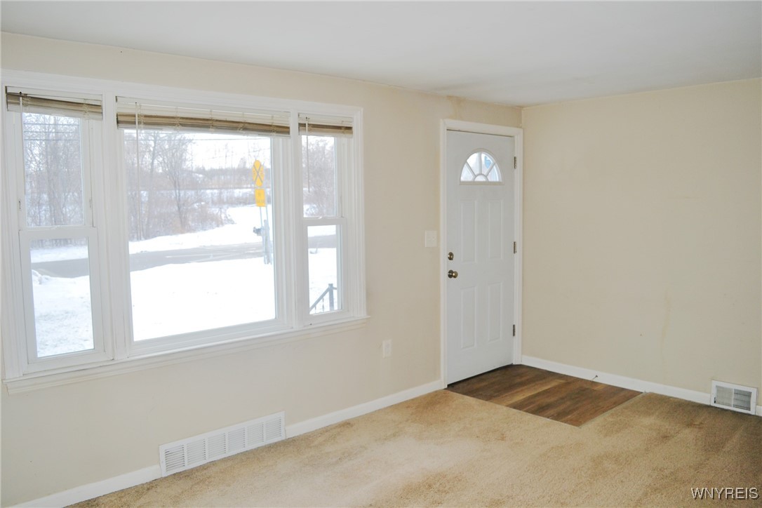 2285 Pleasant Avenue, Hamburg, New York image 8