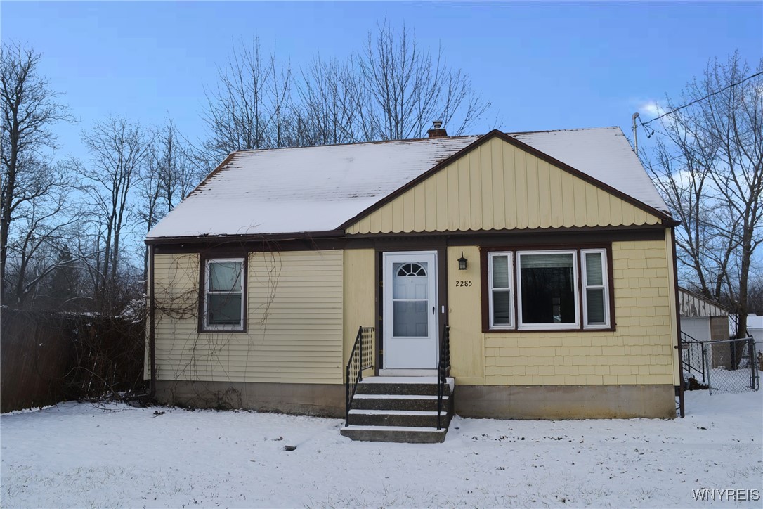 2285 Pleasant Avenue, Hamburg, New York image 1