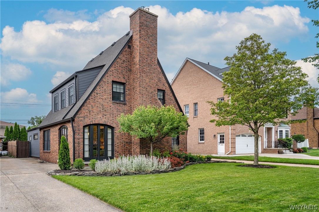 77 Lowell Road