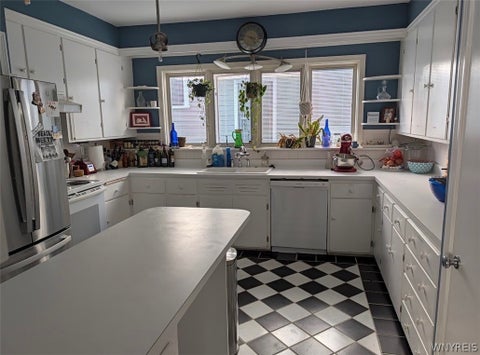 Tiny photo for 633 Lafayette Avenue, Buffalo, NY 14222 (MLS # B1723928)