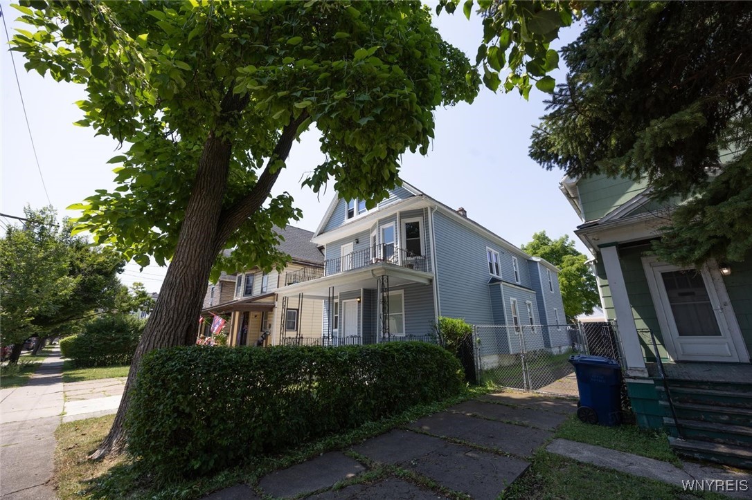 54 Tuxedo Place