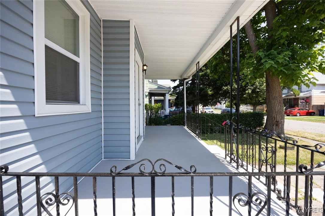 54 Tuxedo Place