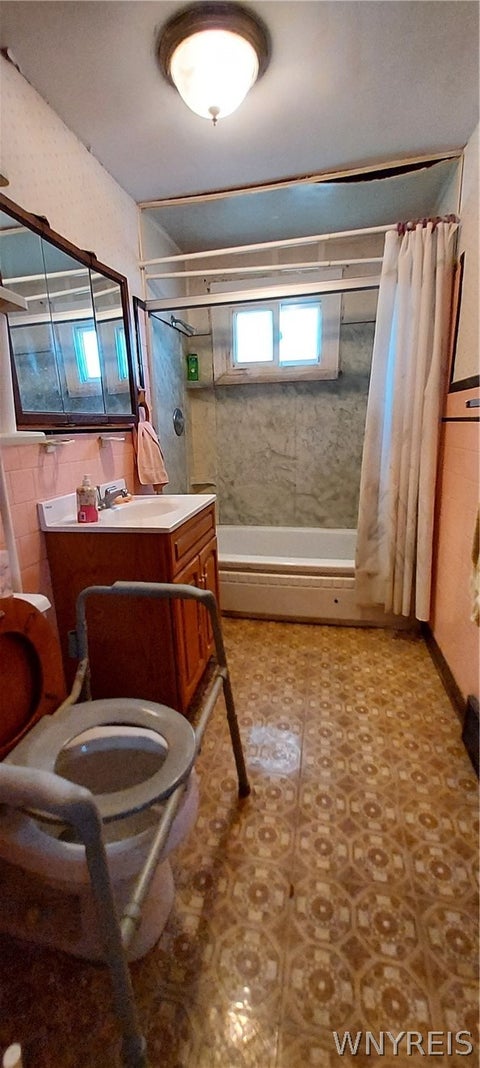 Tiny photo for 85 Amber Street, Buffalo, NY 14220 (MLS # B1714010)
